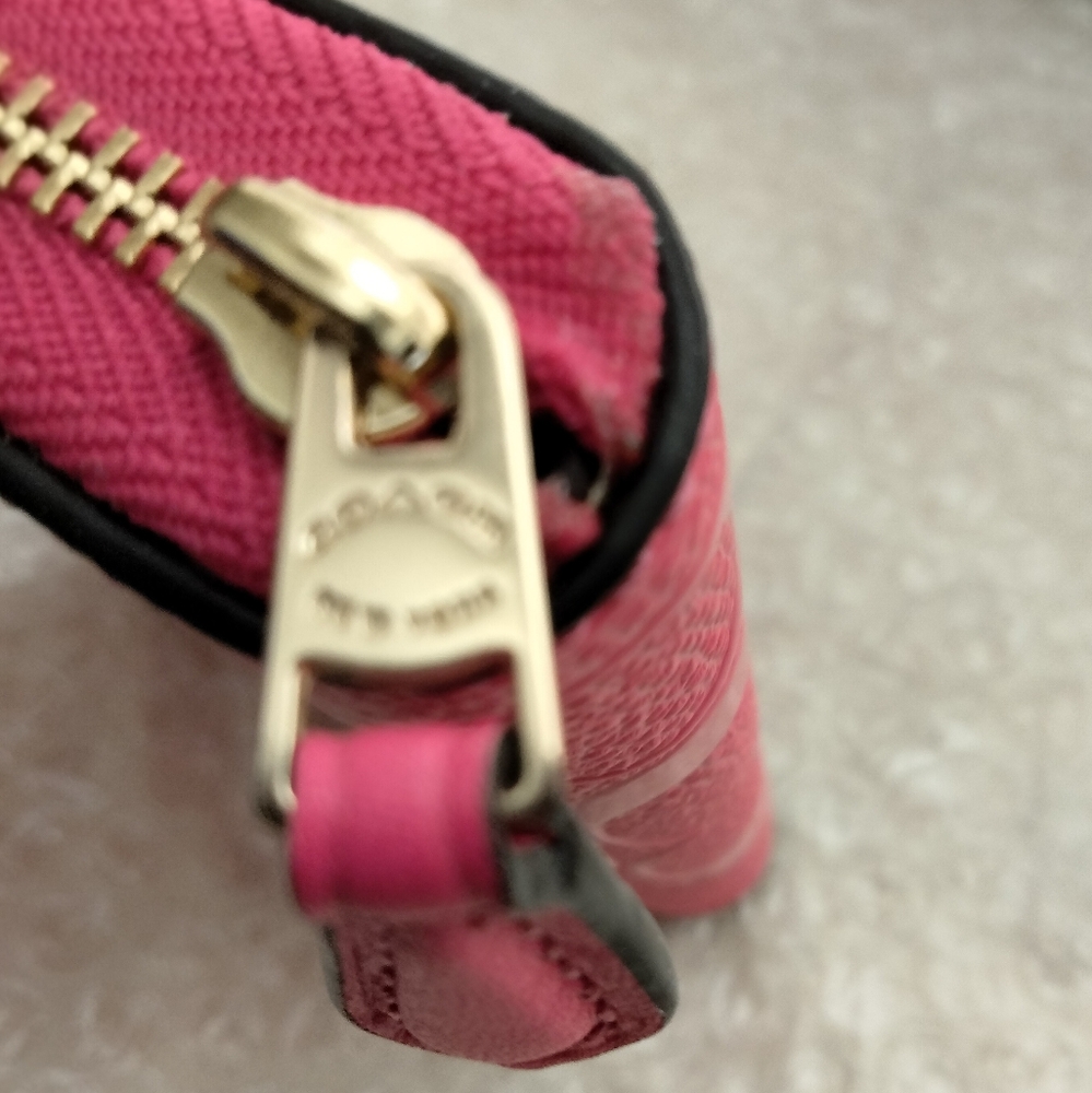 Coach Neon Pink Embossed Zipper Wallet Clutch - Picture 10 of 11